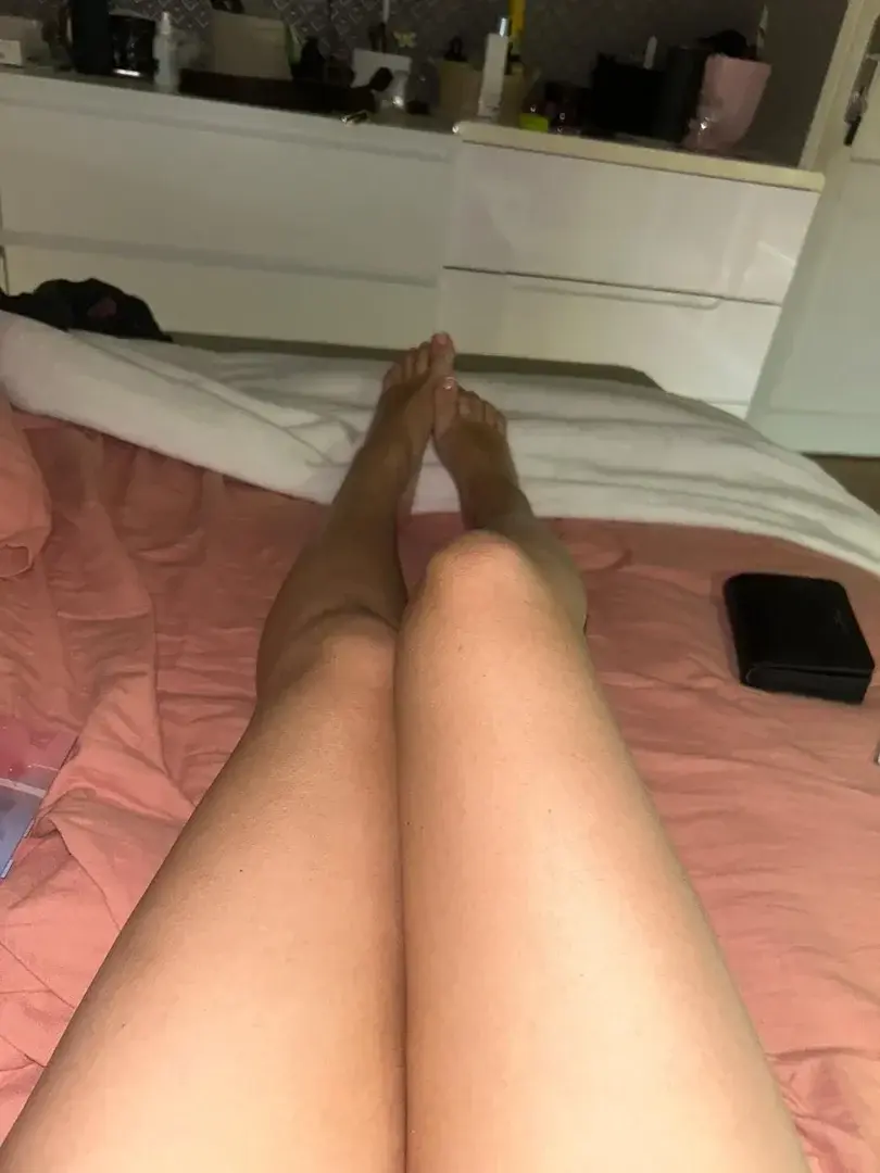 Leak & nude 2 — Full_pied