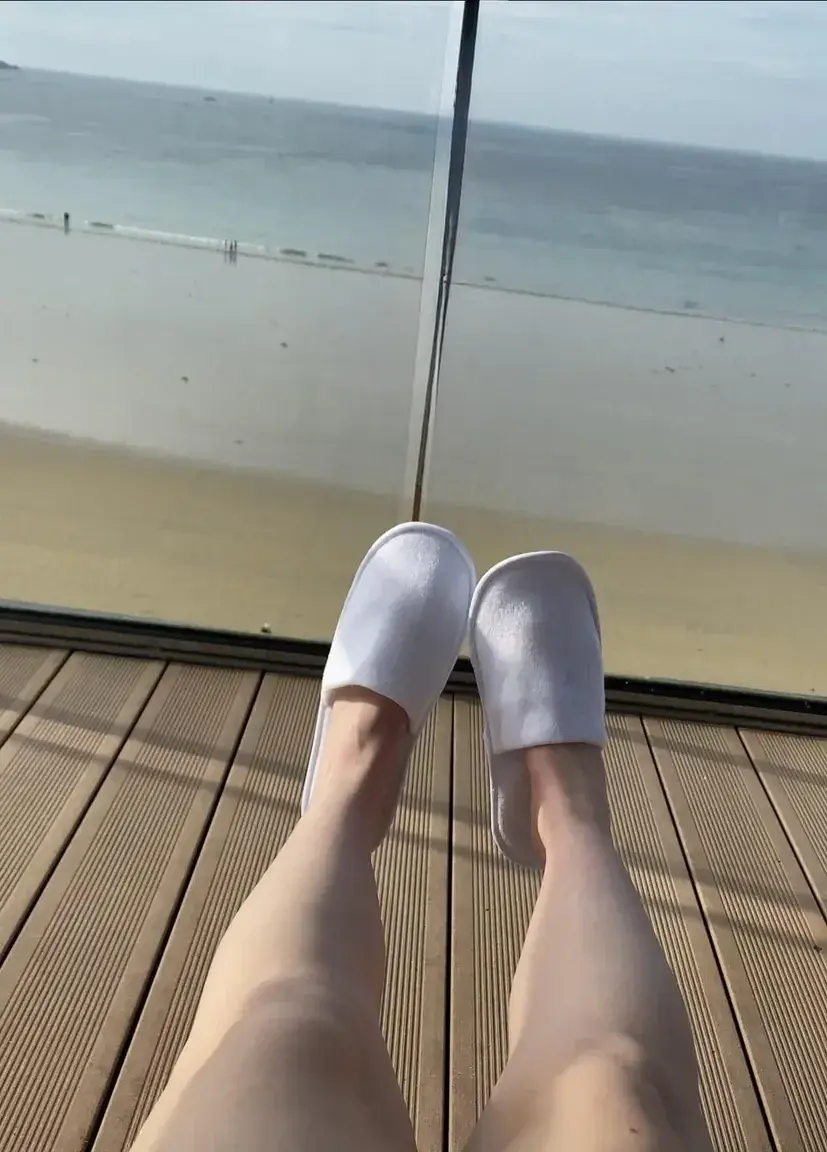 Leak & nude 1 — ParisianFeet__