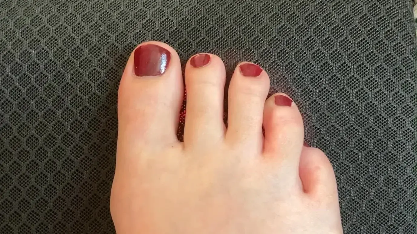 Leak & nude 5 — Feetandpoesie
