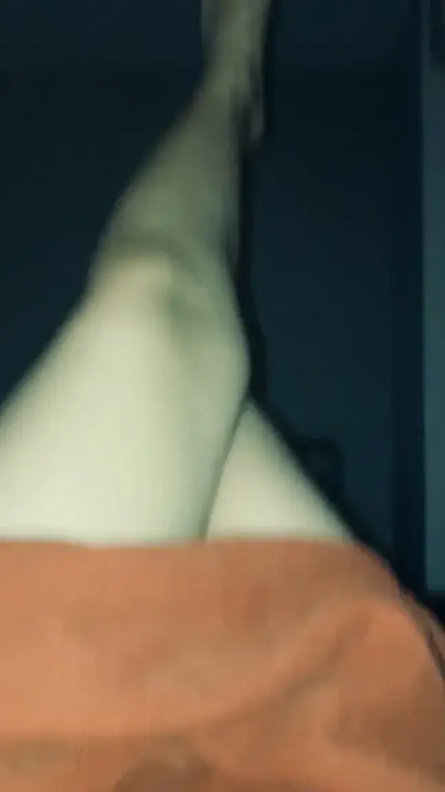 Leak & nude 8 — Feetandpoesie