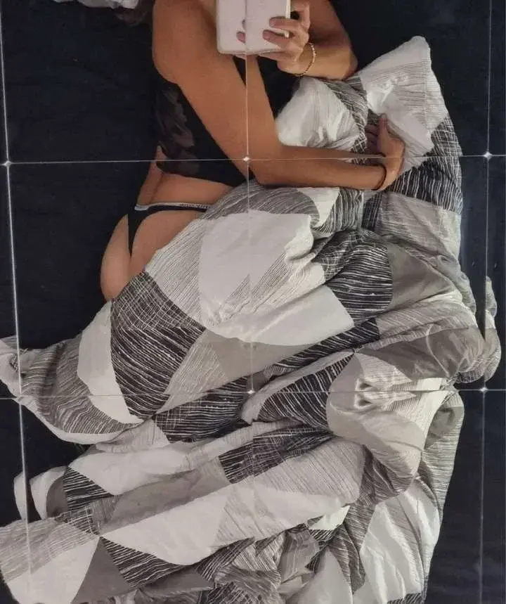 Leak & nude MYM — madyglamm : « Viens découvrir la partie cachée en t'abonnement avec le code MADYGLAMM -10 euros sur l'abonnement ! kiss » (MYM)