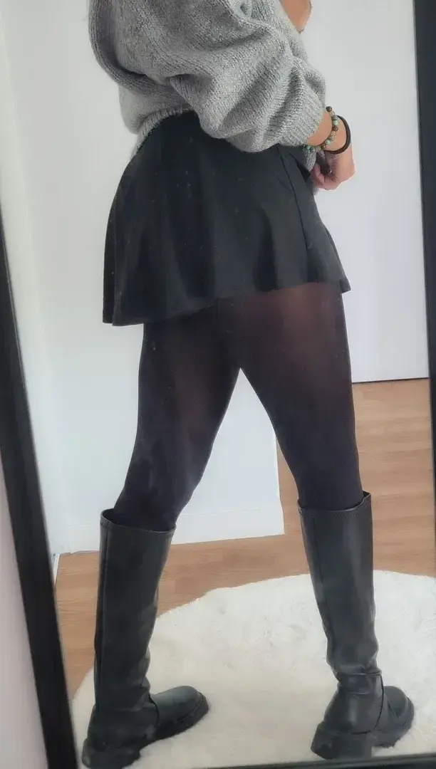 Leak & nude MYM — madyglamm : « Mon style d'automne 🦋 N'hésitez pas à me suivre, je peux faire des visios (à partir de 30e),  je vend des médias, ou autre sur demande. 🤭 » (MYM)