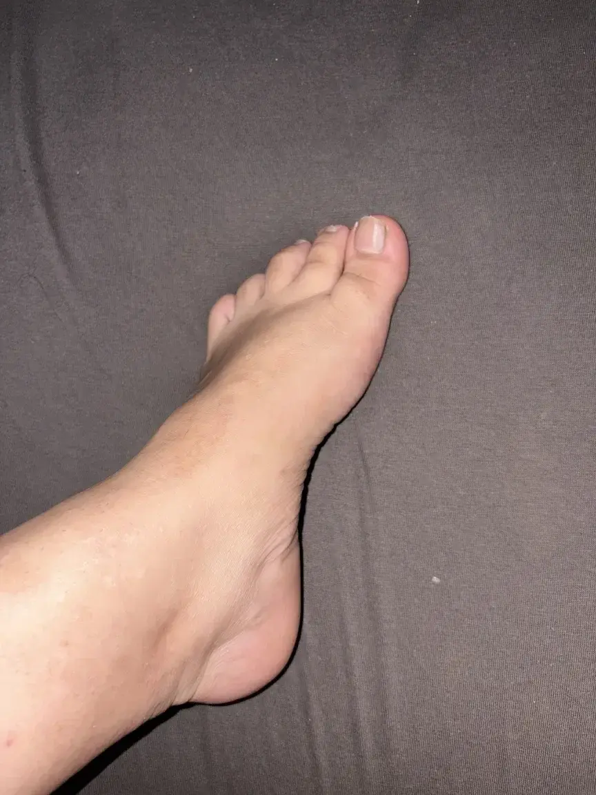 Leak & nude 2 — Pieds3899