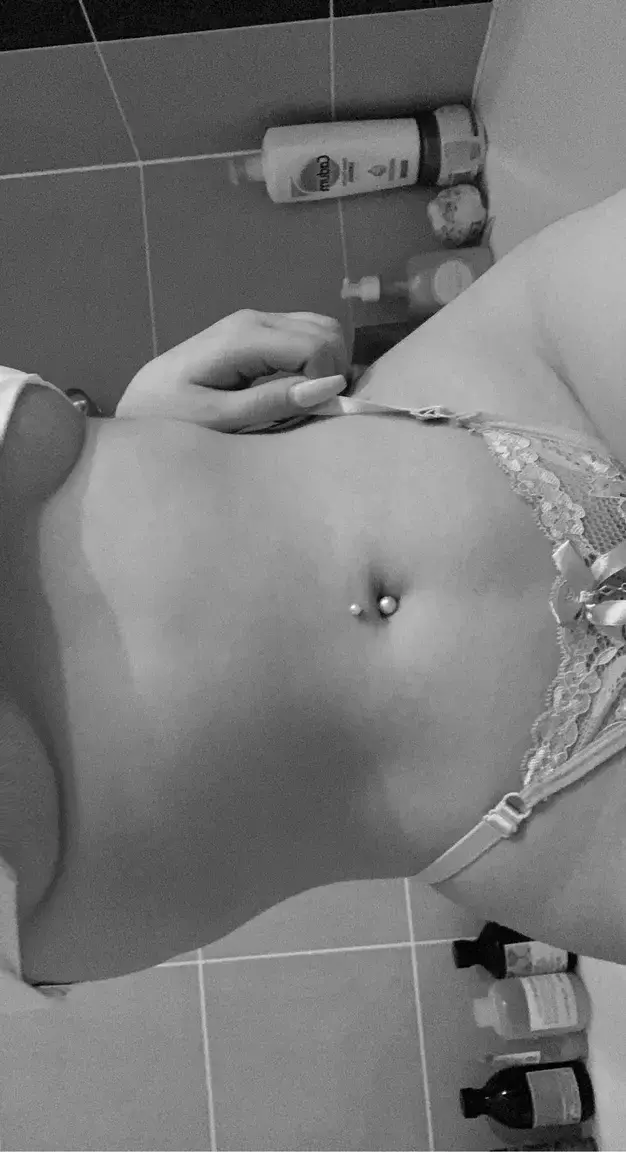 Roxylace - Photo exclusive MYM 1 | French Modèles