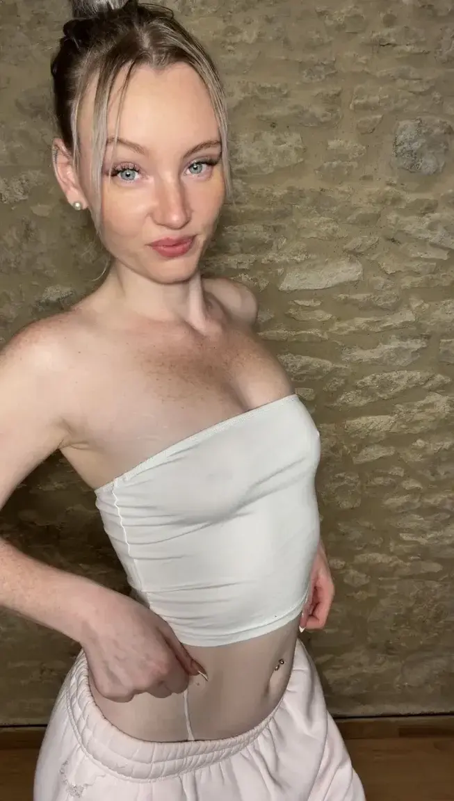 Leak & nude 2 — peachyvice