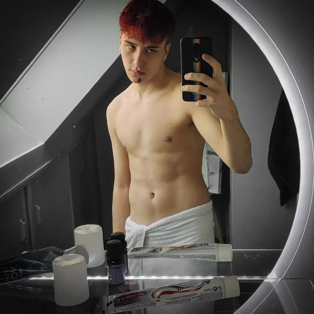 Je peux très bien faire tomber la serviette en média privée 😌.