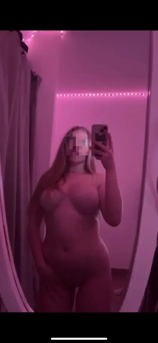 Leak & nude 3 — Lolaclldt