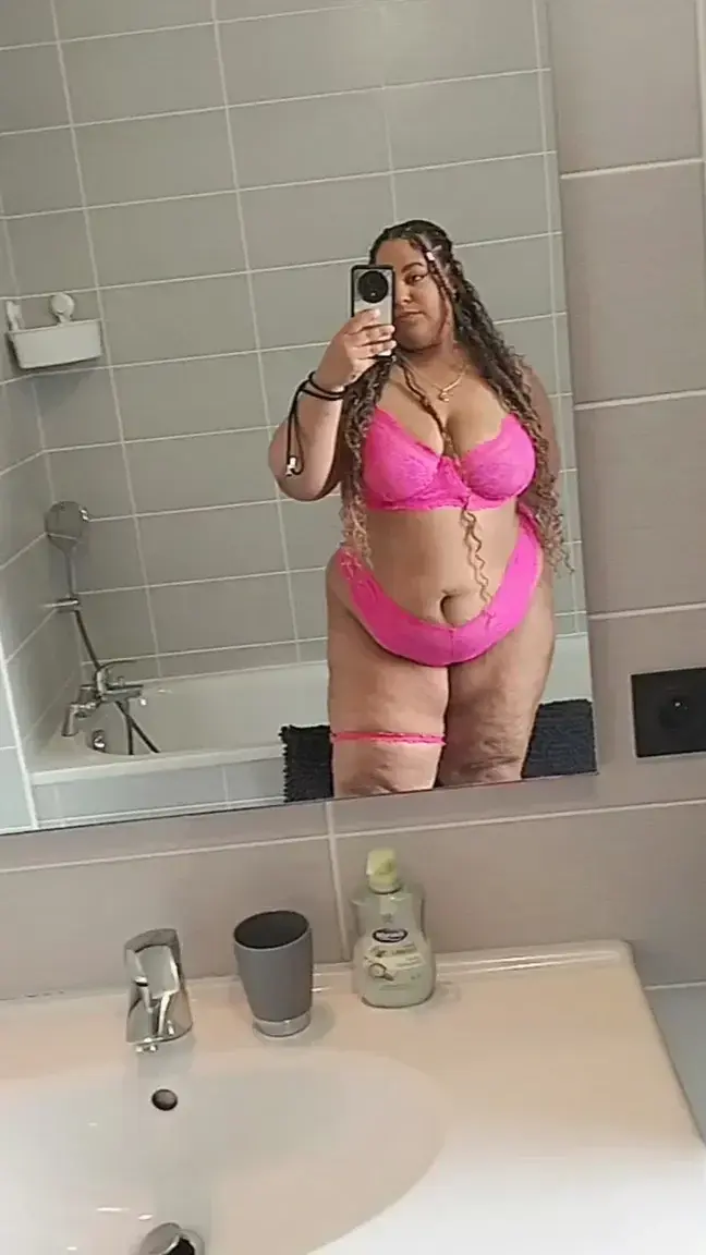 Leak & nude 2 — Rubyfemmeronde