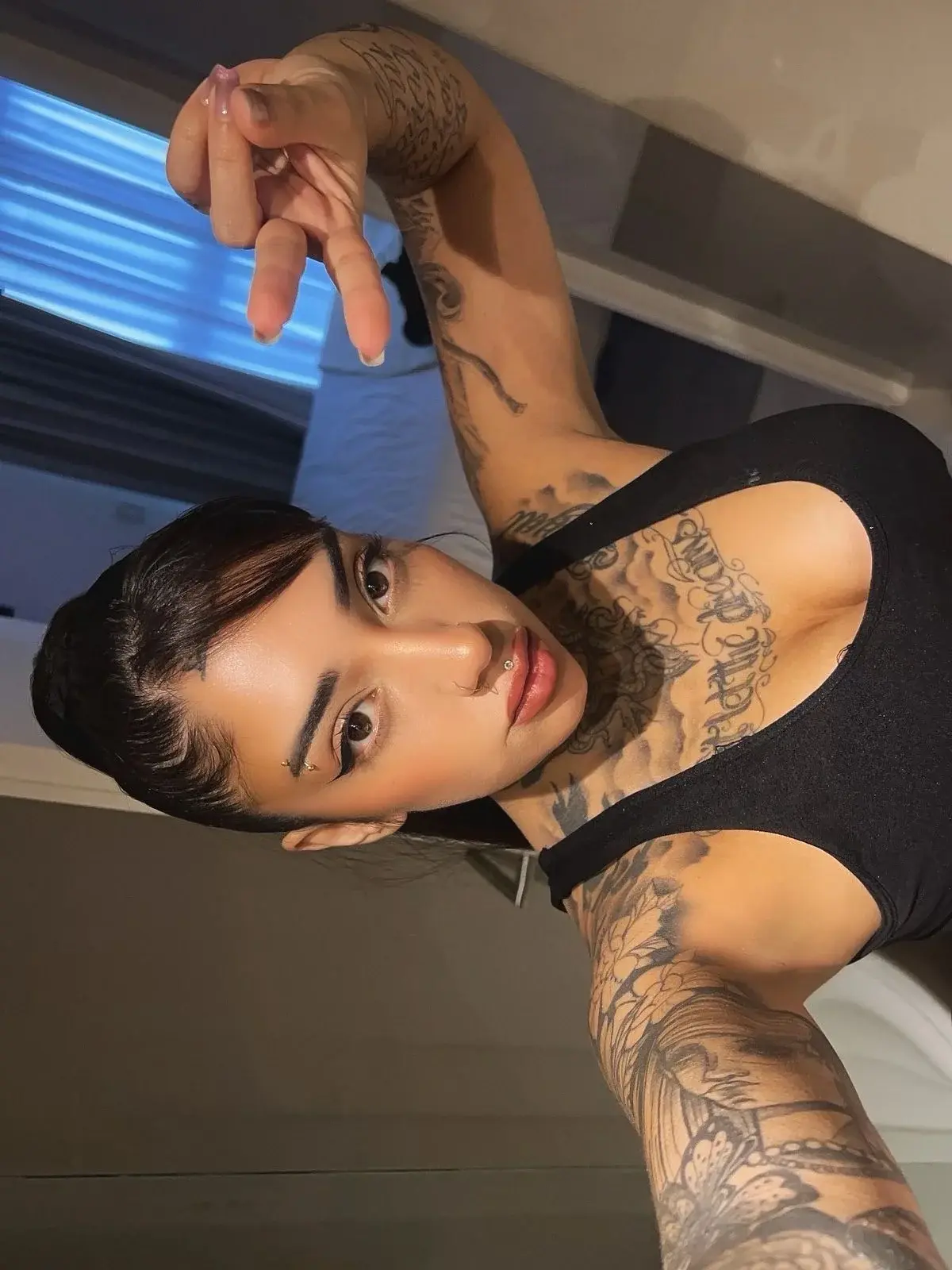 Leak & nude 2 — Rosaparks