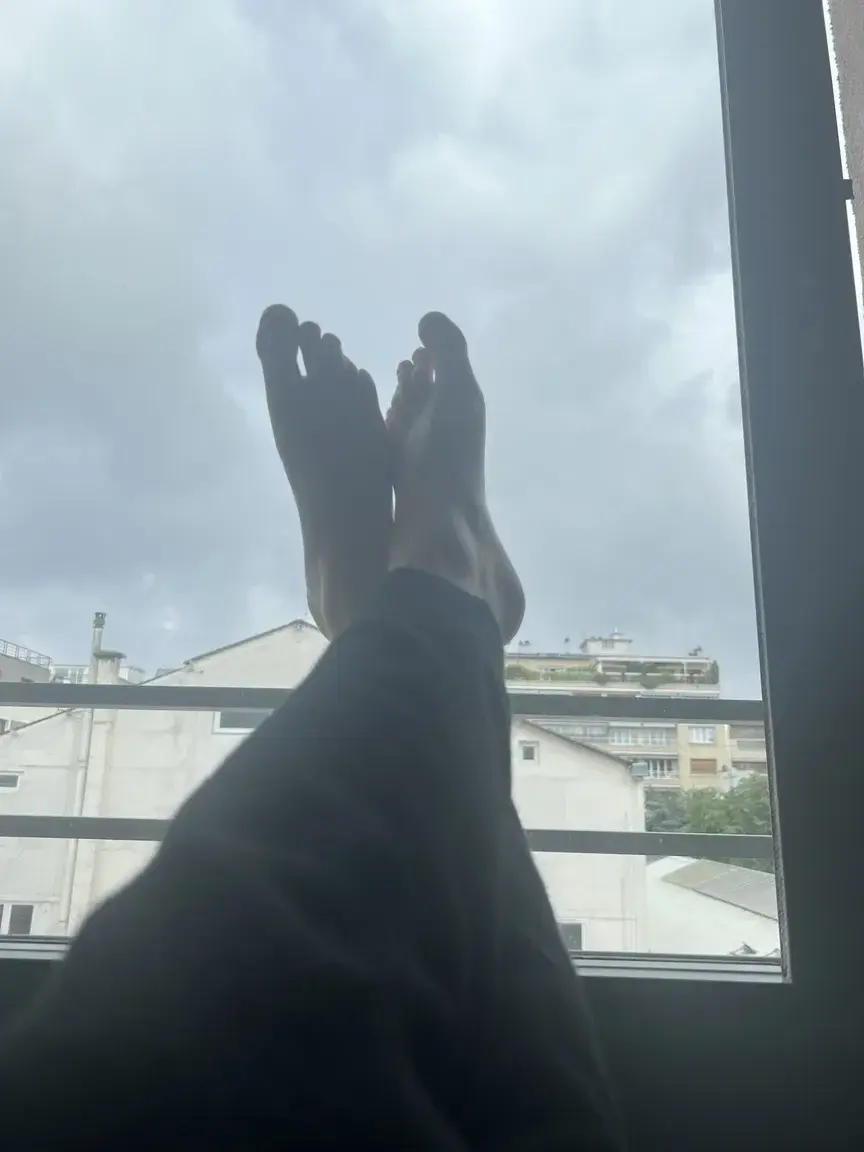 Leak & nude 2 — Parismalefeet