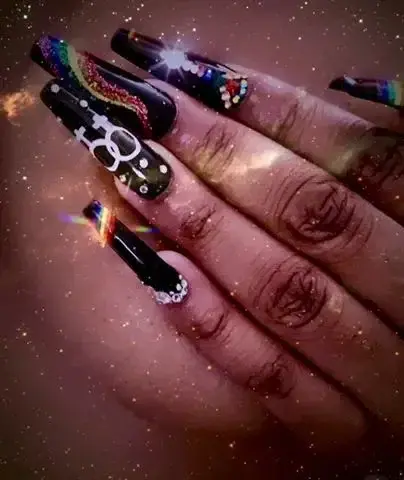 Leak public de Louna971_972 — « Entre dans mon monde ✨🦅 » (nude) sur MYM