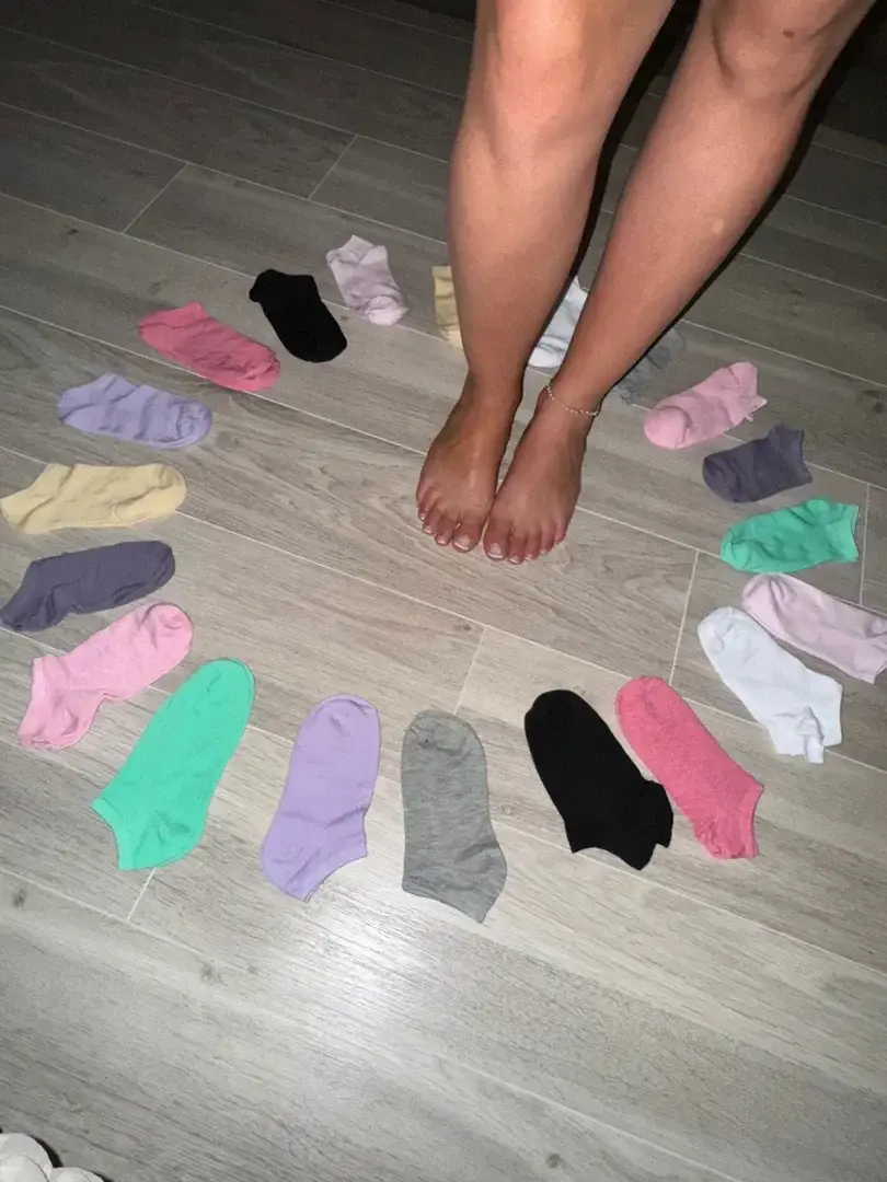 Leak & nude 4 — Feetwithleana