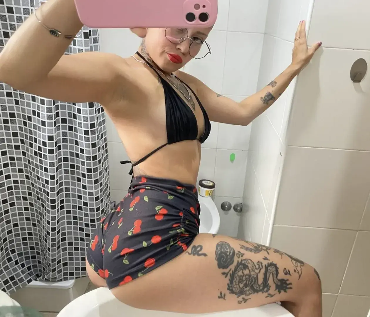 Mon abo est GRATUIT, pas besoin de code.. + 1 🎁 dès ton abonnement 💜