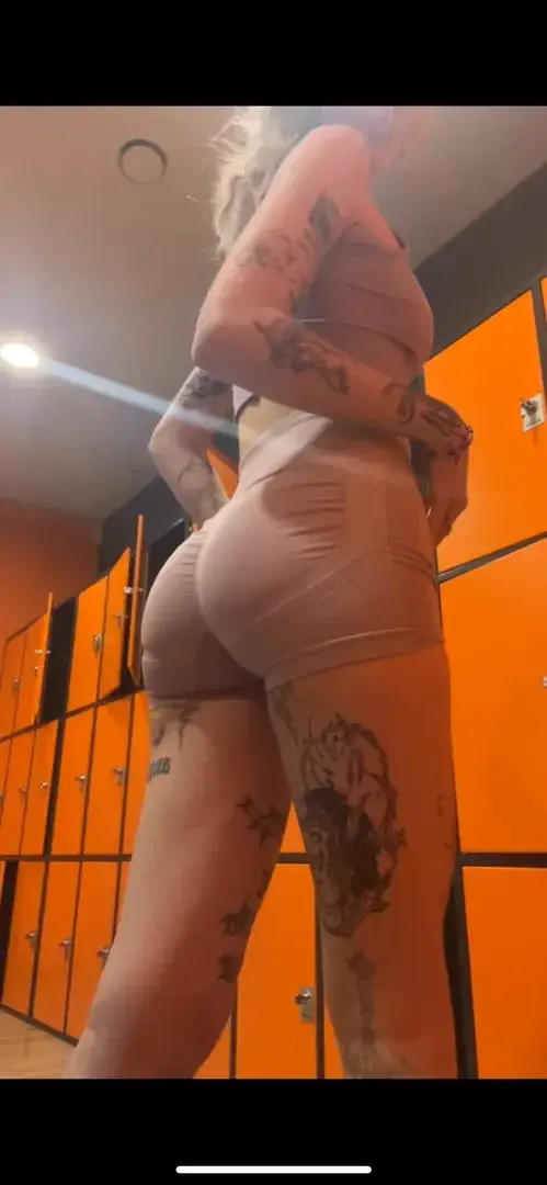 Leak & nude 1 — Dolly_baby