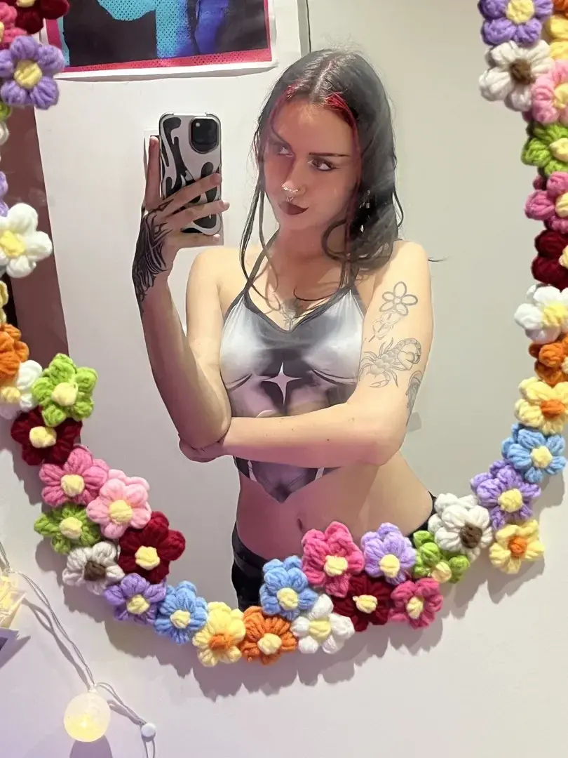 Leak public de Lululacoquine0 — « Abonnement gratuit🔞 » (nude) sur MYM