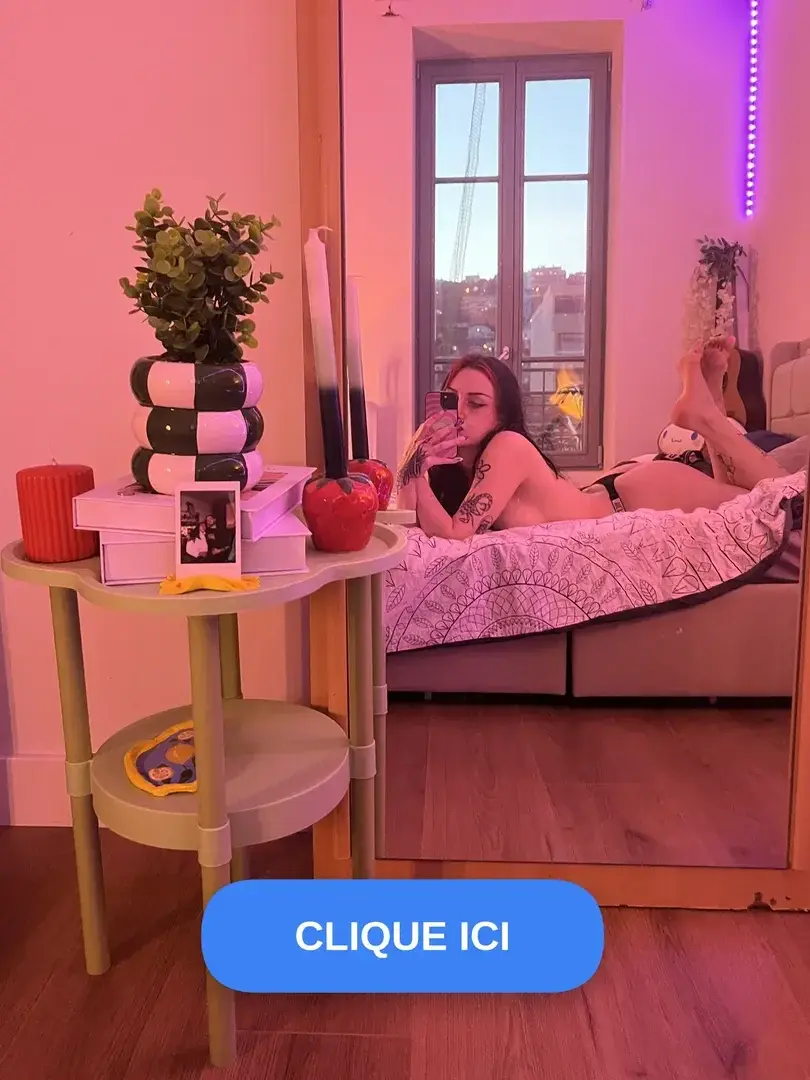 Leak public de Lululacoquine0 — « Oublie pas que mon abonnement est gratuit ! Le premier message = un cadeau rien que pour toi 🎁😏 » (nude) sur MYM