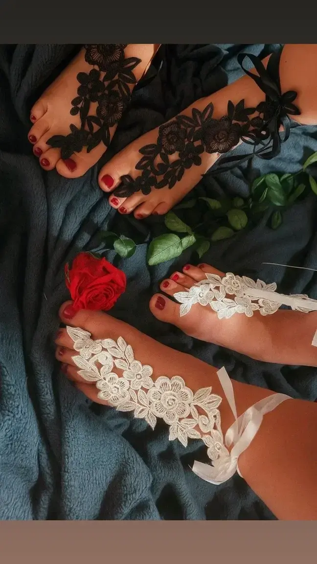 Leak & nude 1 — Littlefeet_69