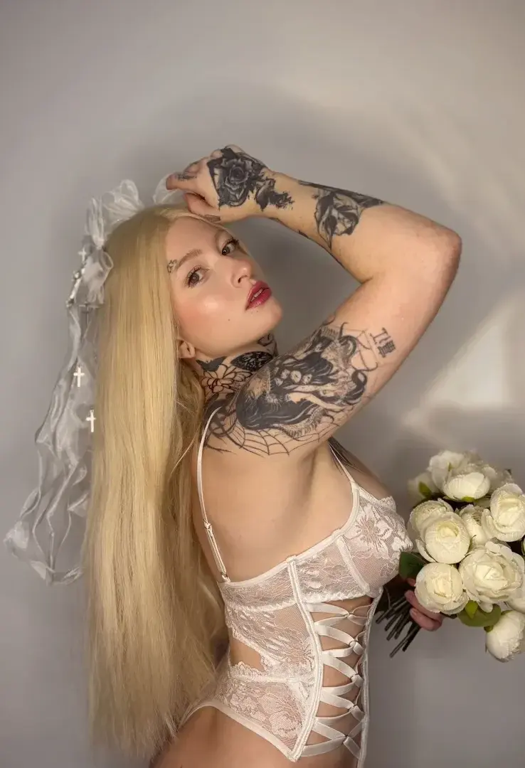 Leak public de Frizzycut — « description de la photo » (nude) sur MYM