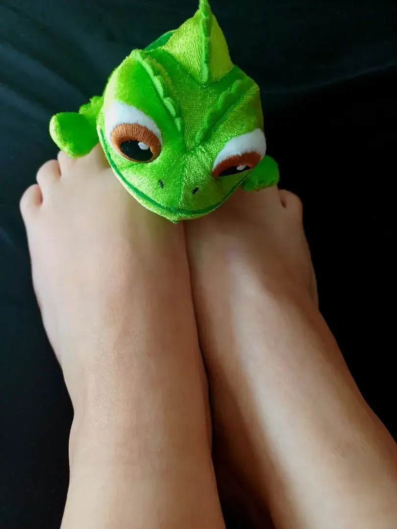 Leak & nude 2 — claramartinfeet