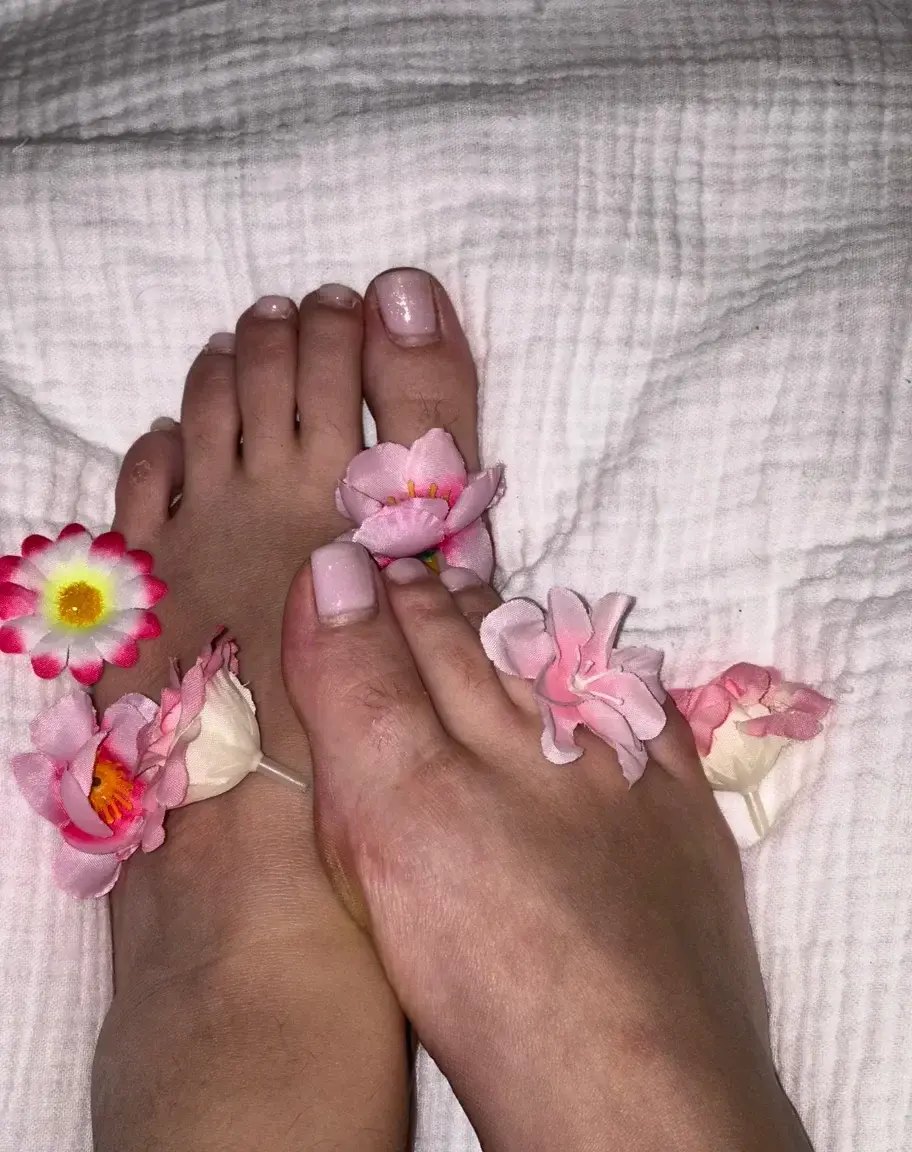 Leak & nude 1 — Mamapieddivins