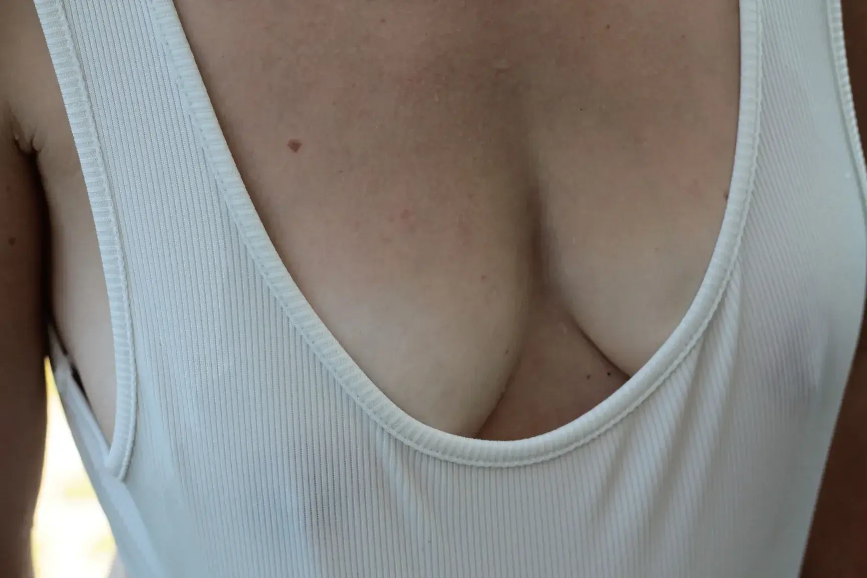 Leak & nude 1 — Petitspassucres