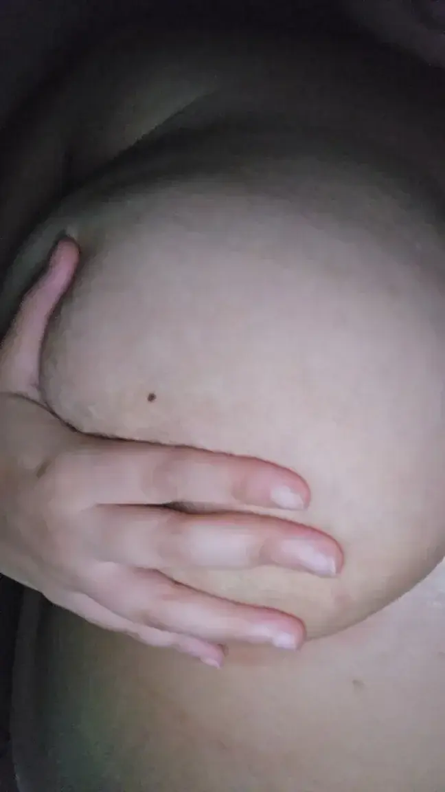 Leak & nude 4 — Echidna
