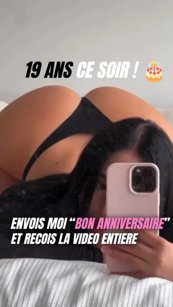 Aperçu public — Louna_ricci : « Abonne toi gratuitement, à vie et sans code🙈En plus si tu likes mes 3 derniers posts et que tu t’abonnes je t’envois un cadeau 😈T’attends quoi ? 😉 » (MYM) — pas un leak