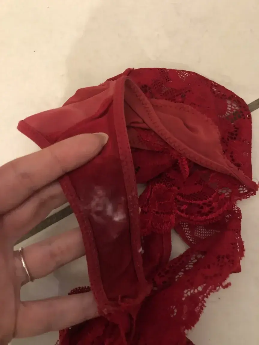 À vendre 15€ sent mon odeur 💦💦
