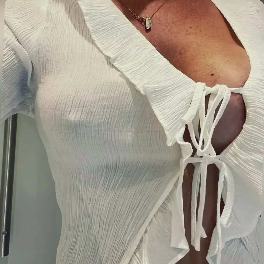 I know you're watching, follow me for more pictures and movies ❤️‍🔥#milf #hotmilf #bigboobs #wetpussy #anal #porn # liketofuck