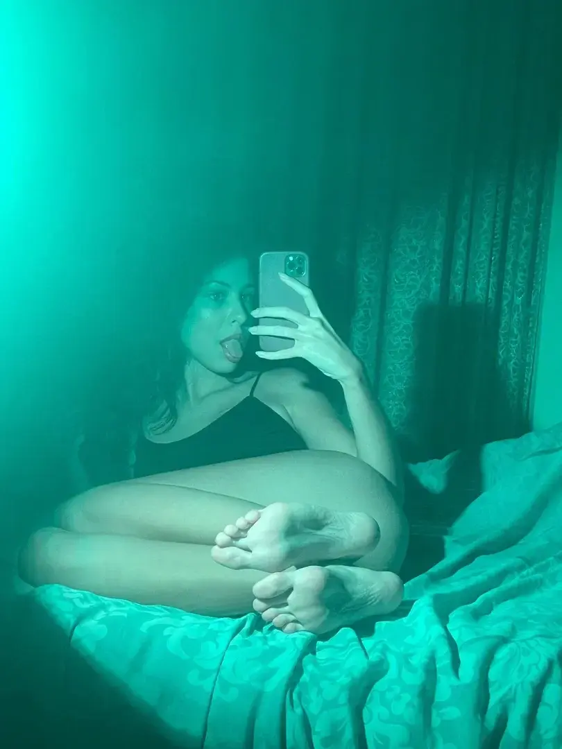Leak & nude MYM — Camillexx : « Hello bonne journée... » (MYM)