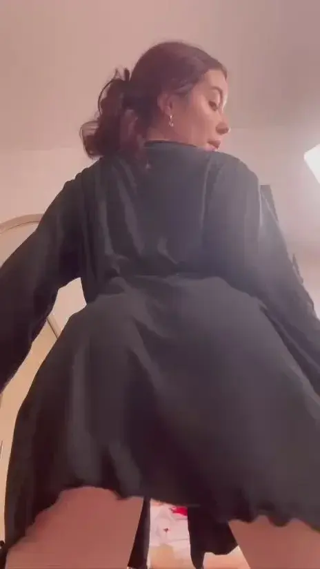 Aperçu public — Emmaviie : « c’est gratuit avec EMMA100, j’te montre un truc que j’peux pas poster ici » (MYM) — pas un leak