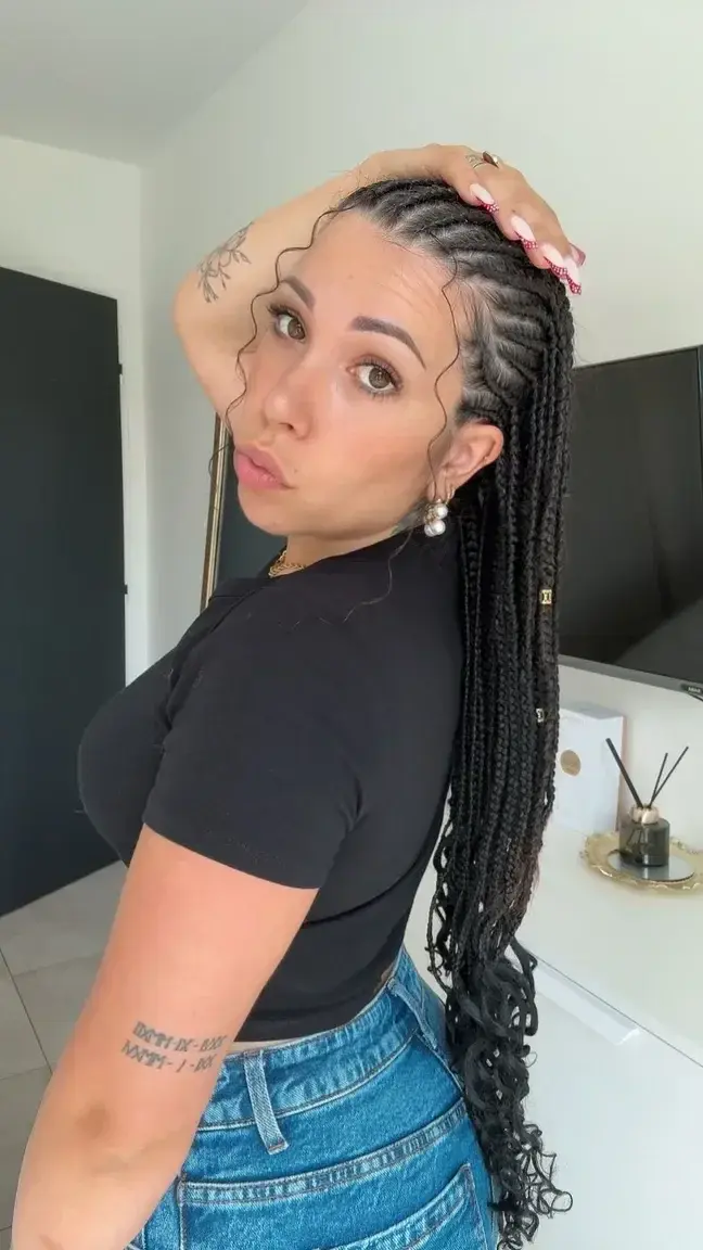 Tu aime bien ma petite coiffure ? 🖤