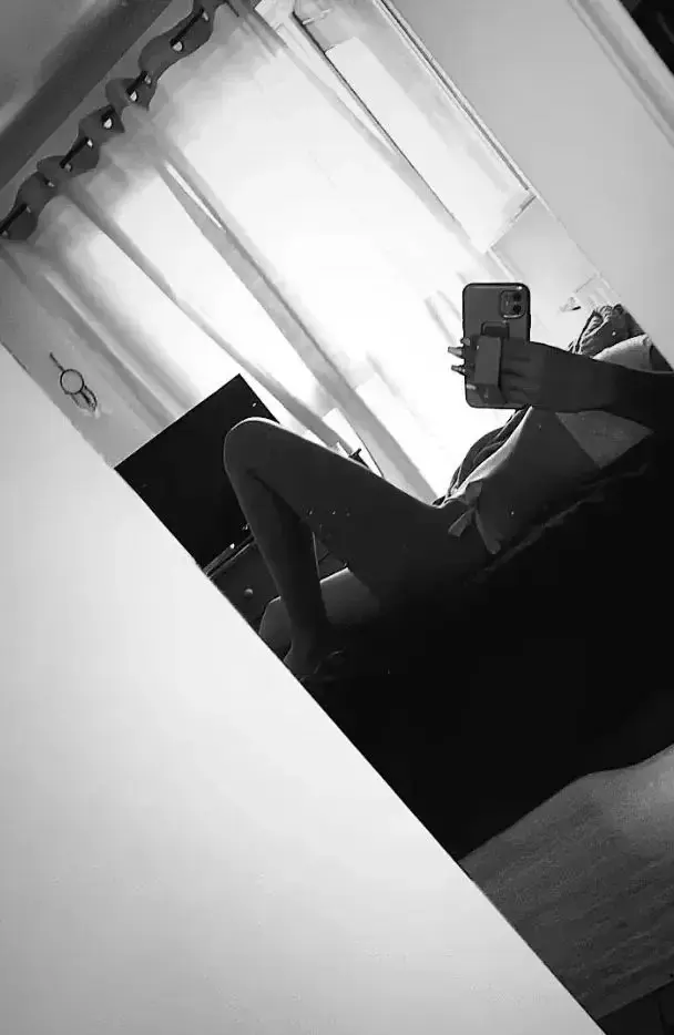 Leak & nude 2 — Liinia_linia
