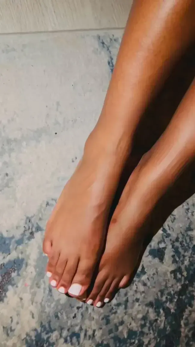 Leak & nude 2 — eatmyfeet1