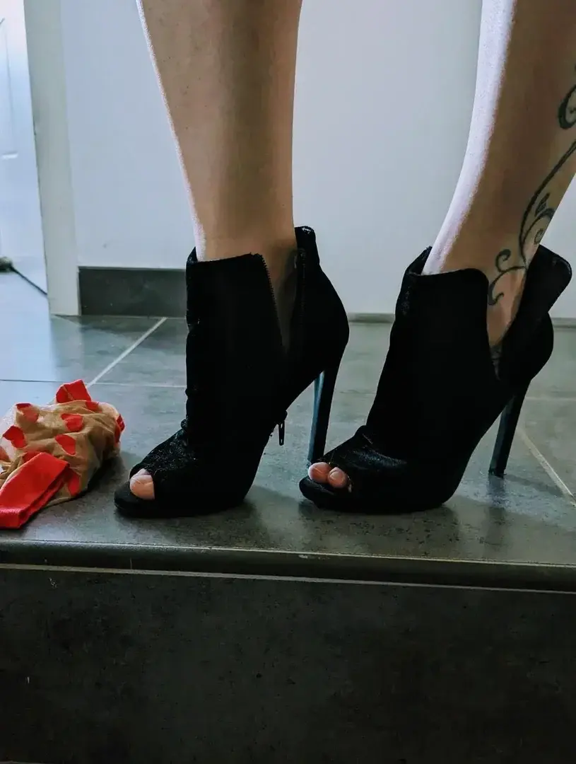 Leak & nude 4 — Elleprendsonpied