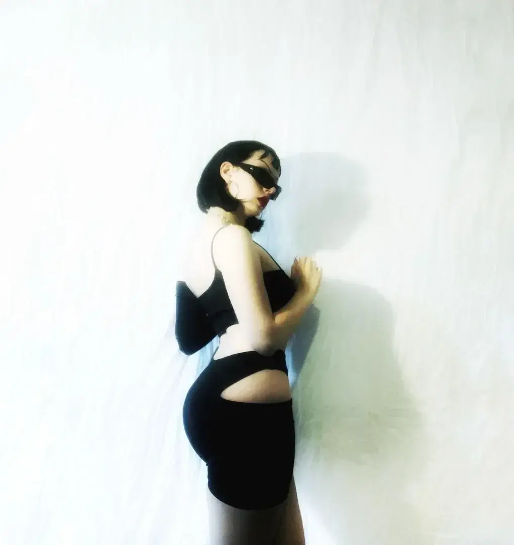 Jzesii - Photo exclusive MYM 2 | French Modèles