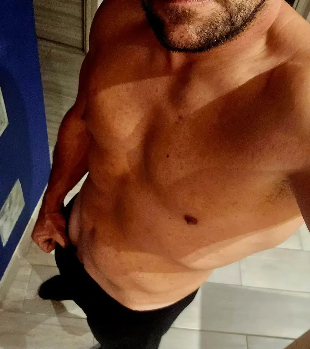 Leak & nude 3 — Iron-chest