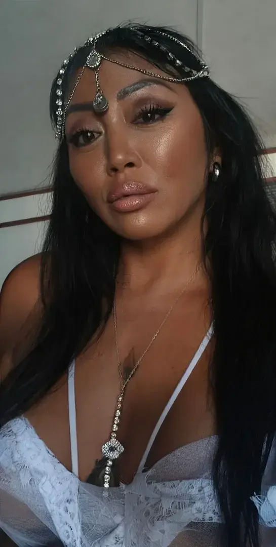 Leak & nude MYM — Asianbusty : « Oriental girl 💋🌹 at home🤩 » (MYM)