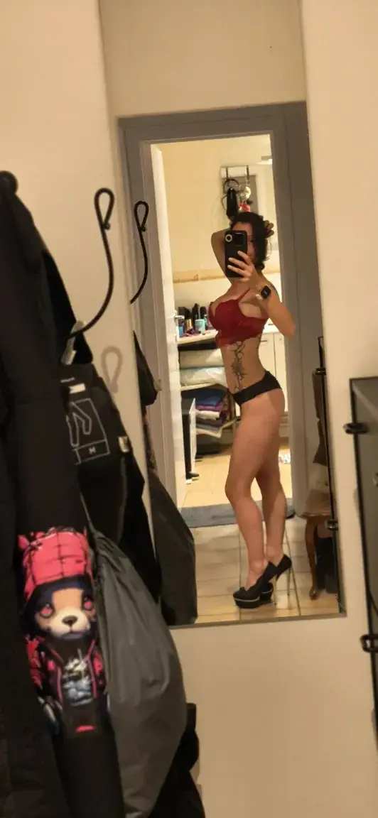 Leak & nude 3 — ciararienquepourtoi