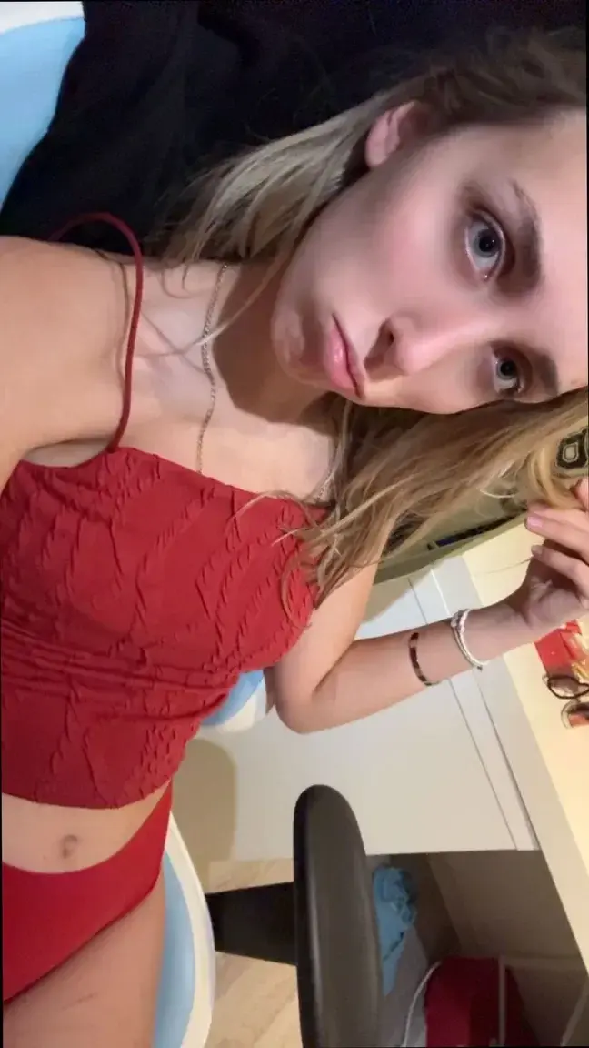 MYM Gratuit - Abonne toi pour kiffer 🤭🎁👇​Ma nouvelle vidéo sexy t'attend 🥰Et likes mes derniers post pour en voir + encore🥵
