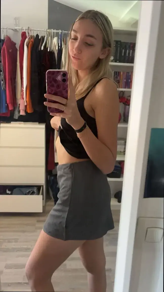MYM Gratuit - Abonne toi pour kiffer 🤭🎁👇​Ma nouvelle vidéo sexy t'attend 🥰Et likes mes derniers post pour en voir + encore🥵
