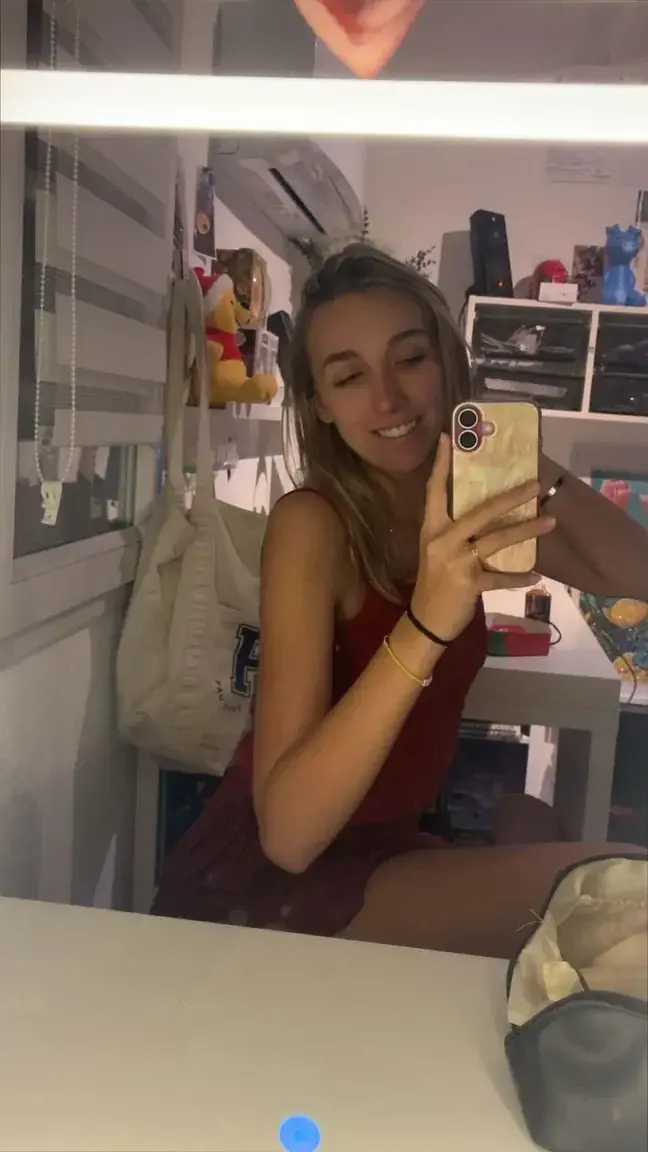 MYM Gratuit - Abonne toi pour kiffer 🤭🎁👇​Ma nouvelle vidéo sexy t'attend 🥰Et likes mes derniers post pour en voir + encore🥵