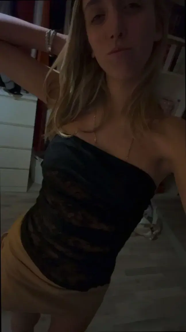 MYM Gratuit - Abonne toi pour kiffer 🤭🎁👇​Ma nouvelle vidéo sexy t'attend 🥰Et likes mes derniers post pour en voir + encore🥵