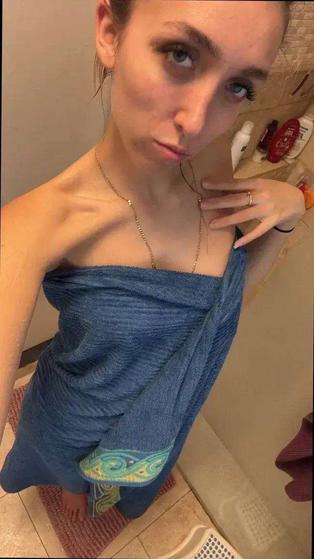 MYM Gratuit - Abonne toi pour kiffer 🤭🎁👇​Ma nouvelle vidéo sexy t'attend 🥰Et likes mes derniers post pour en voir + encore🥵