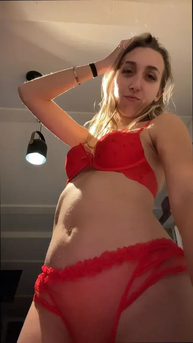 MYM Gratuit - Abonne toi pour kiffer 🤭🎁👇​Ma nouvelle vidéo sexy t'attend 🥰Et likes mes derniers post pour en voir + encore🥵
