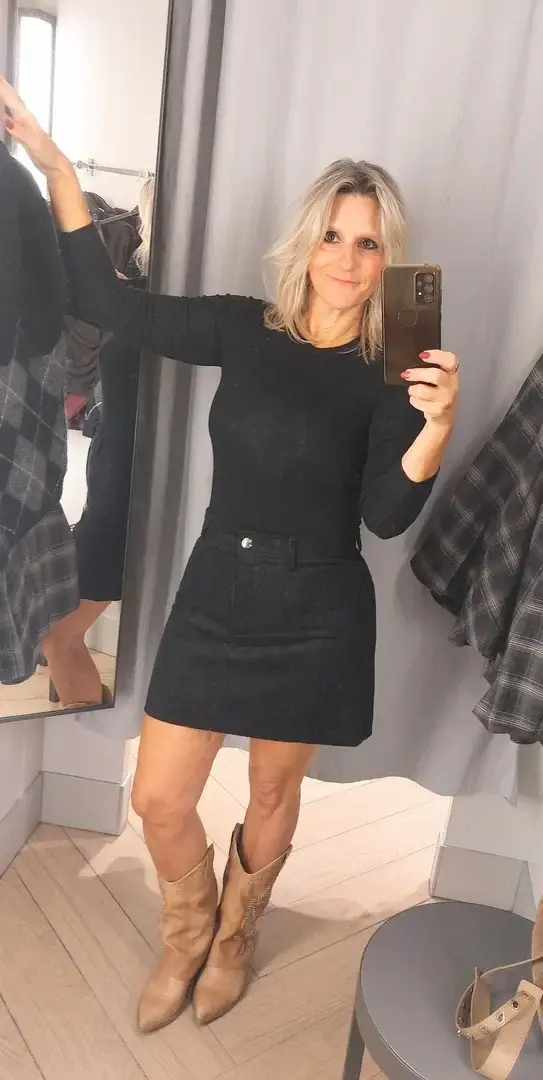 Leak & nude MYM — Milady : « Bientôt le retour des bas ... » (MYM)