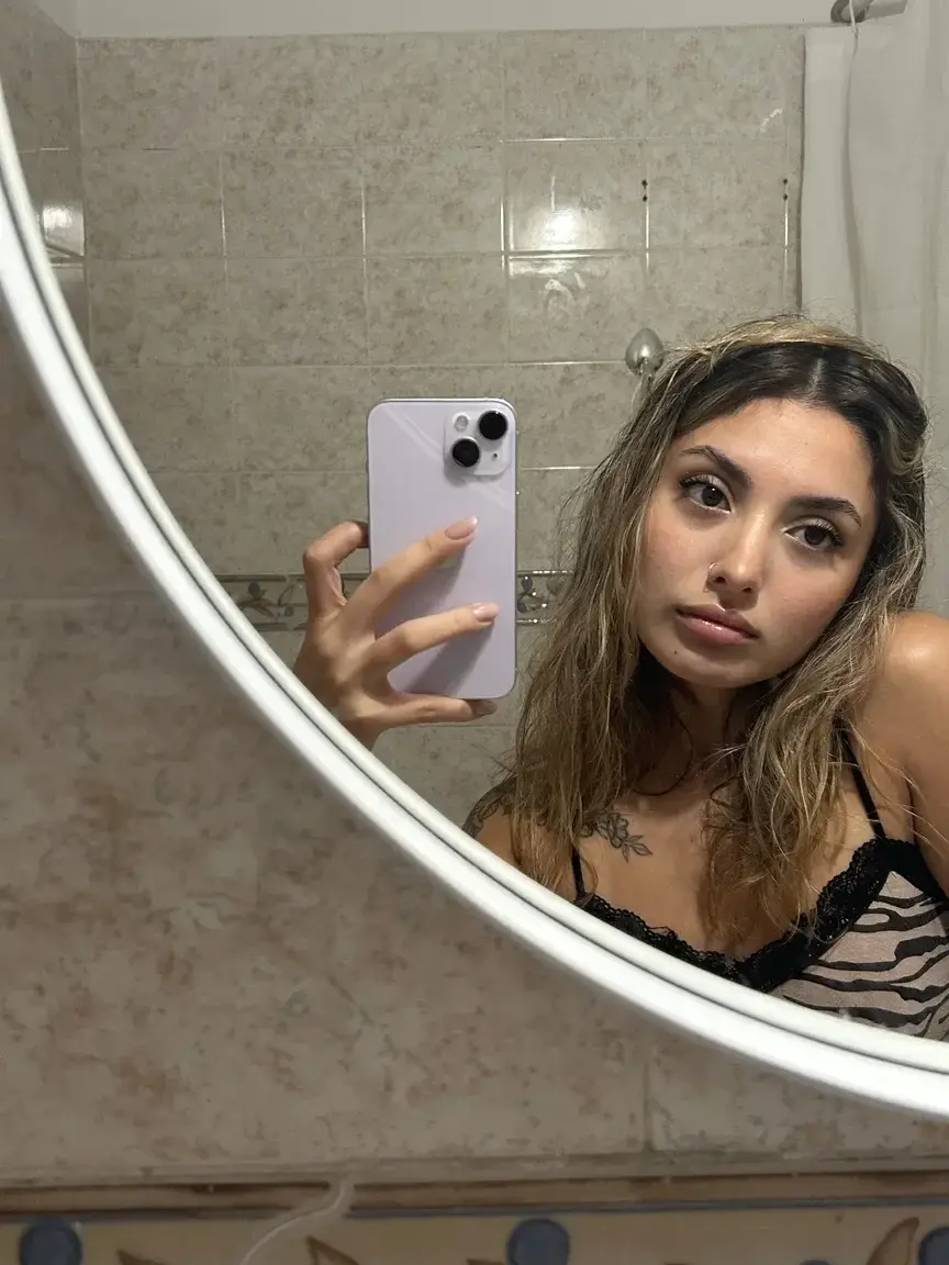 1 C'est gratuit - 2 je suis seule - 3 viens ! 😻