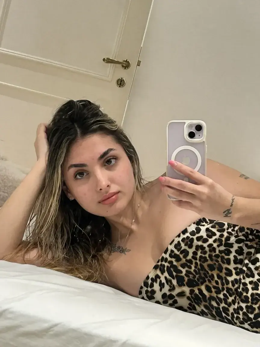 Leak & nude 3 — Appoline