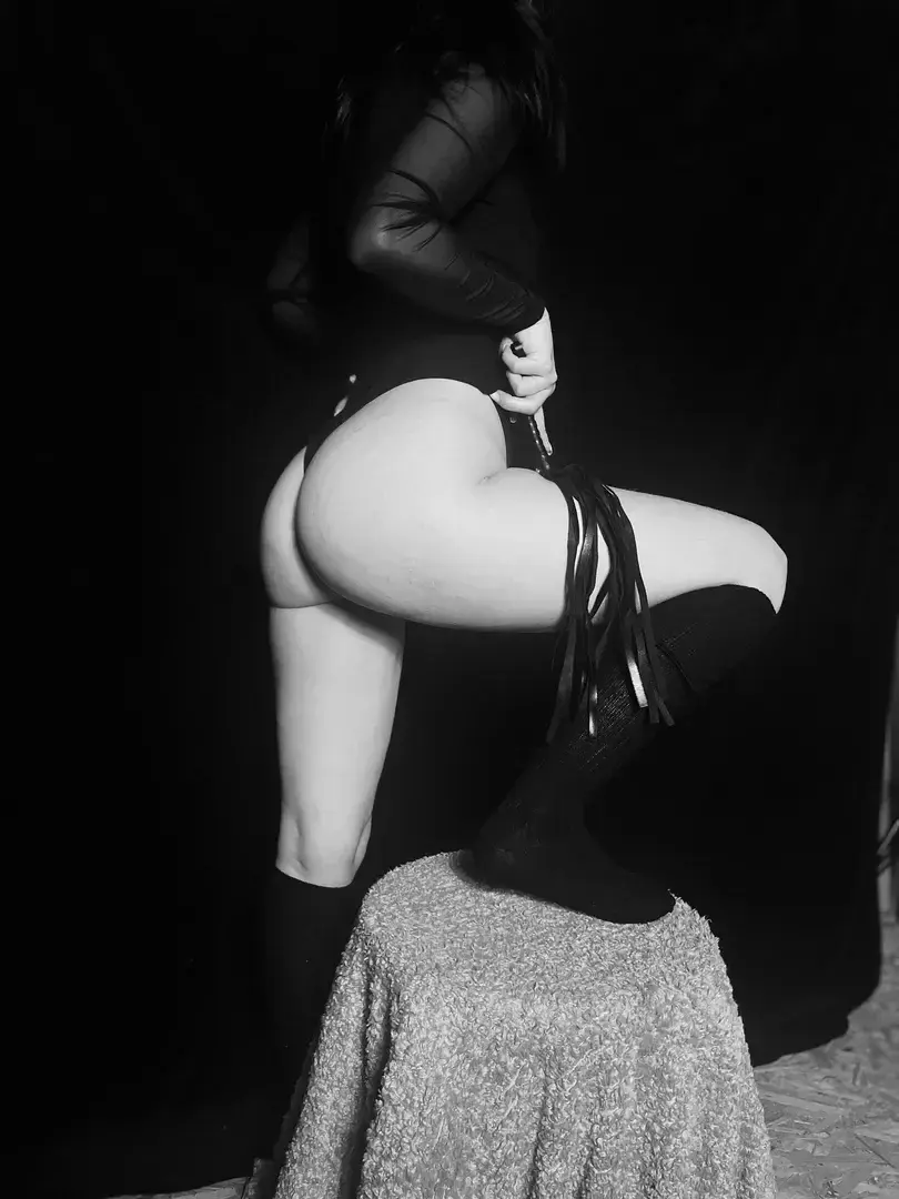 Leak public de Matentationsecrete01 — « On croit me dompter… on finit par me suivre🐯 » (nude) sur MYM