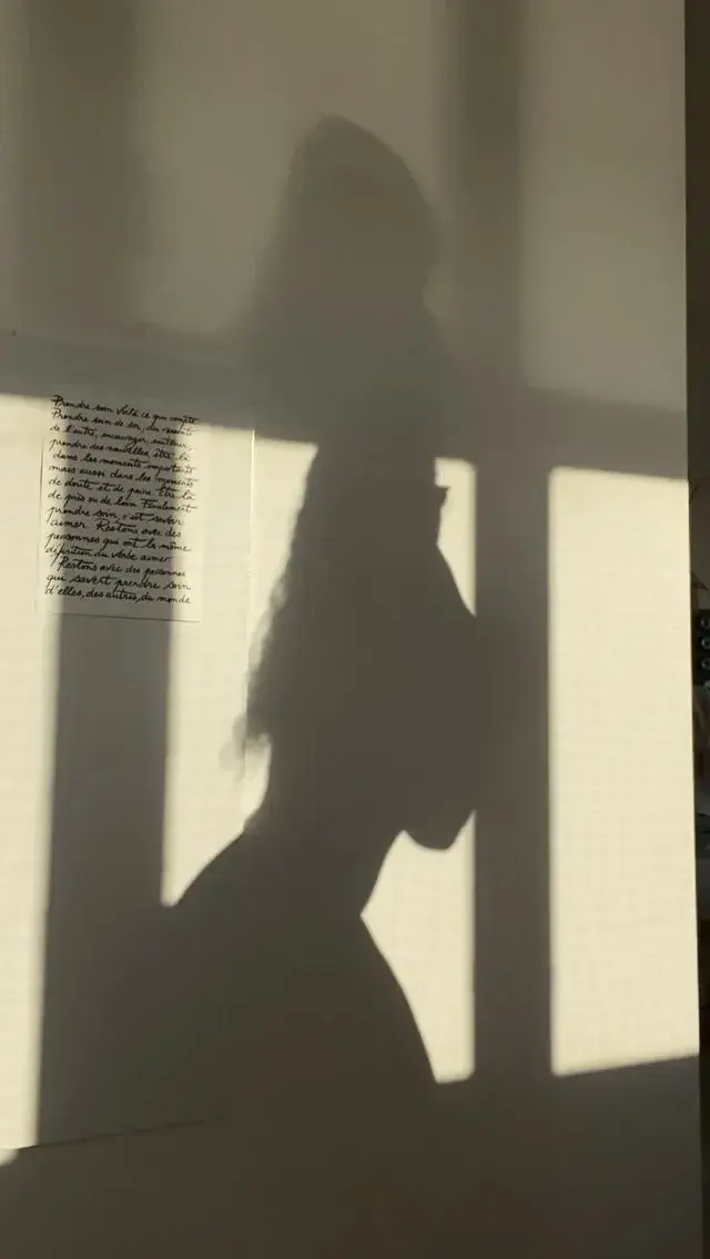 ça faisait longtemps que je n’avais pas jouer avec les ombres ✨media cadeau en privé ce week-end 🧡